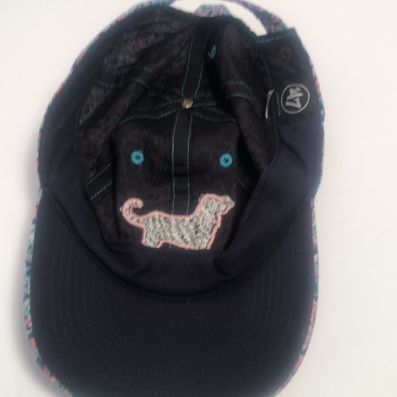 Woman’s summer floral LA dodgers dog cap - Picture 11 of 14